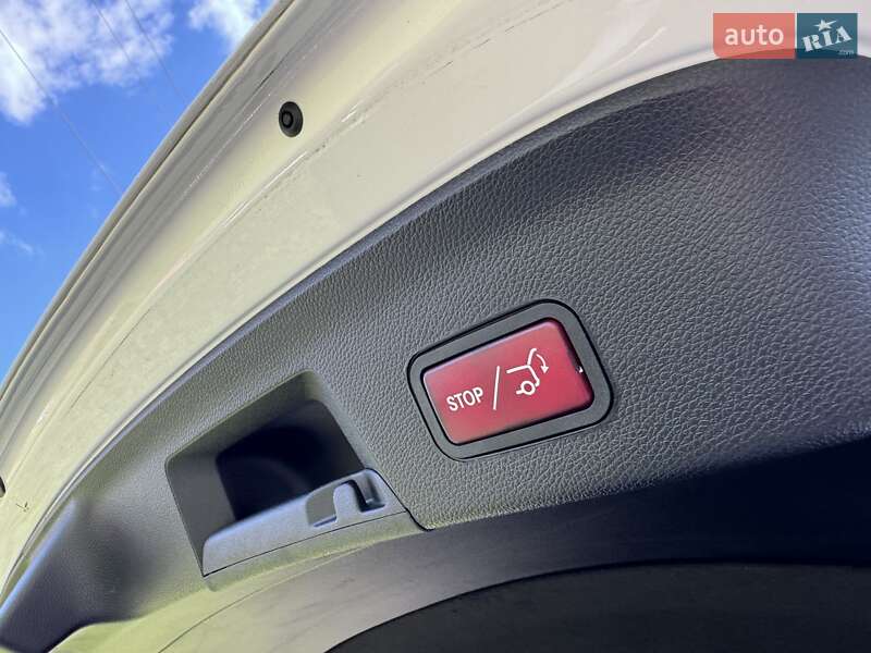 Внедорожник / Кроссовер Mercedes-Benz GLE-Class Coupe 2016 в Черновцах фото 42 Внедорожник / Кроссовер Mercedes-Benz GLE-Class Coupe 2016 в Черновцах