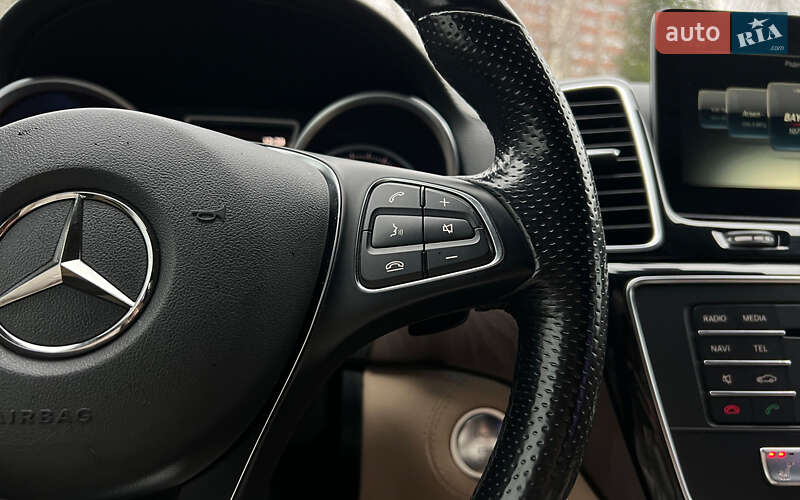 Внедорожник / Кроссовер Mercedes-Benz GLE-Class Coupe 2016 в Львове фото 13 Внедорожник / Кроссовер Mercedes-Benz GLE-Class Coupe 2016 в Львове
