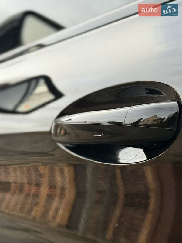 Внедорожник / Кроссовер Mercedes-Benz GLE-Class Coupe 2016 в Киеве