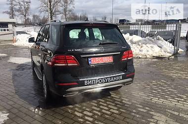 Внедорожник / Кроссовер Mercedes-Benz GLE-Class 2017 в 