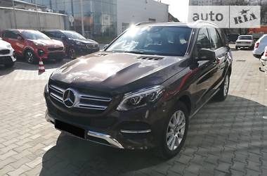 Mercedes-Benz GLE-Class 2017 Mercedes-Benz GLE-Class 2017