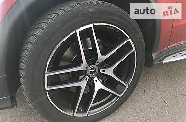 Позашляховик / Кросовер Mercedes-Benz GLE-Class 2017 в 
