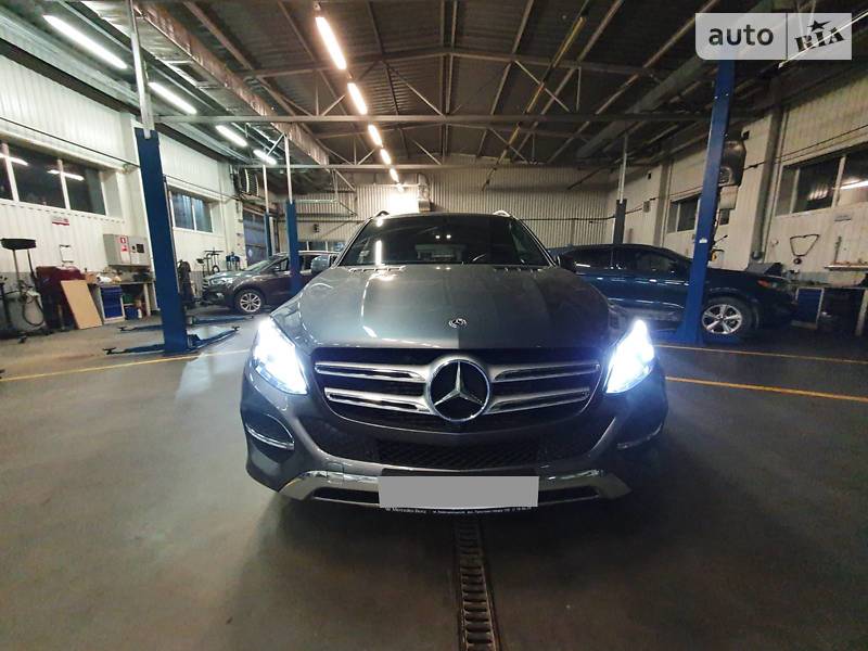 Позашляховик / Кросовер Mercedes-Benz GLE-Class 2018 в 