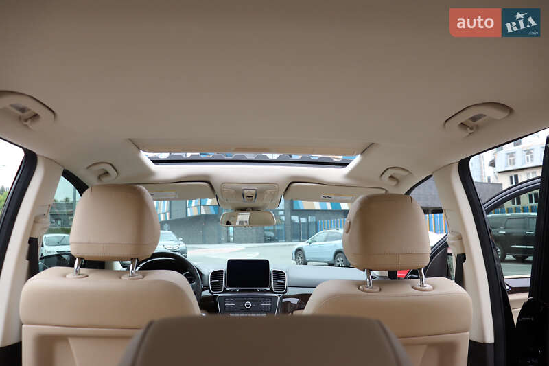 Внедорожник / Кроссовер Mercedes-Benz GLE-Class 2016 в Киеве