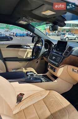 Внедорожник / Кроссовер Mercedes-Benz GLE-Class 2017 в 