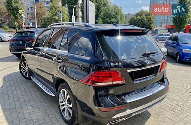 Седан Mercedes-Benz GLE-Class 2018 в 