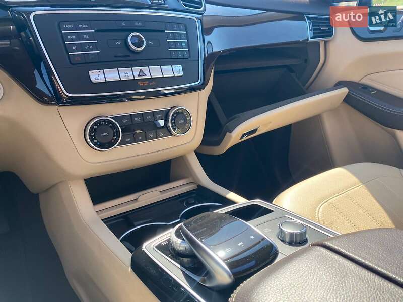 Внедорожник / Кроссовер Mercedes-Benz GLE-Class 2016 в Чернигове