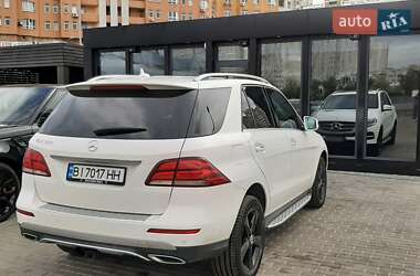 Внедорожник / Кроссовер Mercedes-Benz GLE-Class 2016 в 