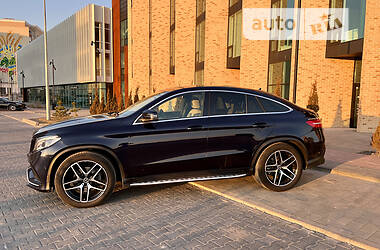Позашляховик / Кросовер Mercedes-Benz GLE-Class 2018 в 