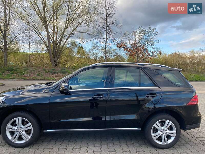 Внедорожник / Кроссовер Mercedes-Benz GLE-Class 2015 в Ужгороде фото 4 Внедорожник / Кроссовер Mercedes-Benz GLE-Class 2015 в Ужгороде