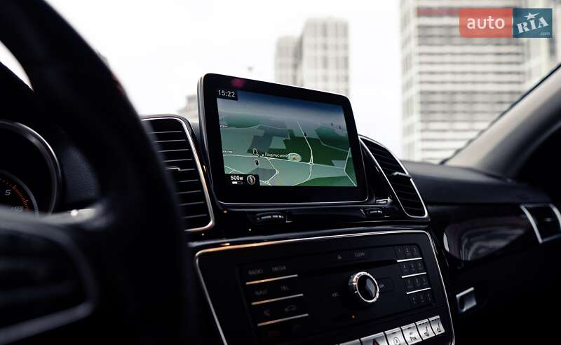 Внедорожник / Кроссовер Mercedes-Benz GLE-Class 2015 в Киеве