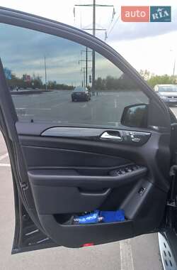 Внедорожник / Кроссовер Mercedes-Benz GLE-Class 2017 в 