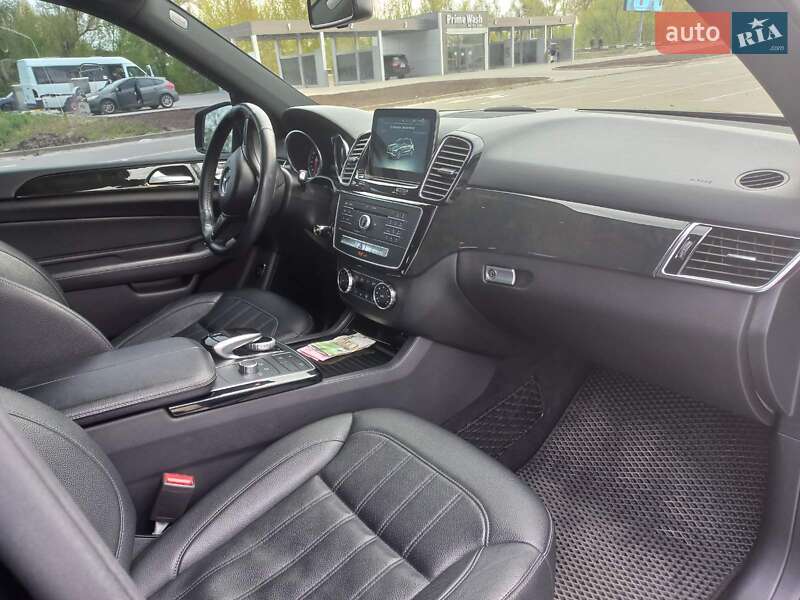 Внедорожник / Кроссовер Mercedes-Benz GLE-Class 2017 в Киеве