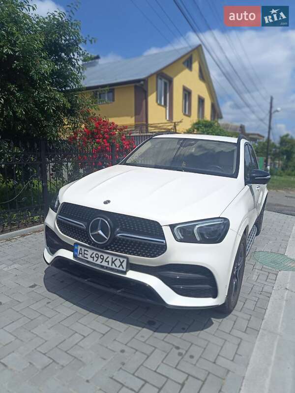 Внедорожник / Кроссовер Mercedes-Benz GLE-Class 2019 в 