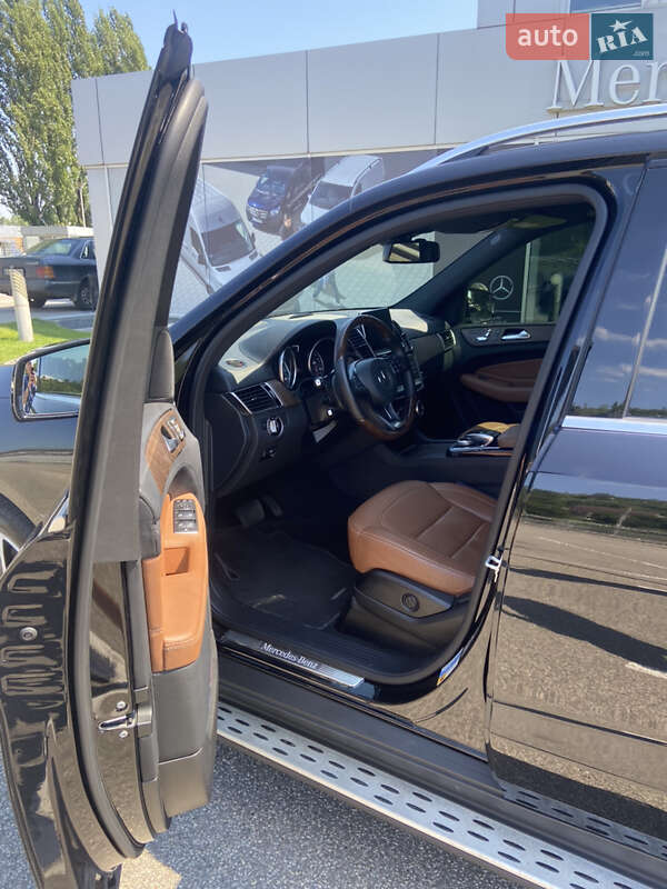 Позашляховик / Кросовер Mercedes-Benz GLE-Class 2015 в Києві