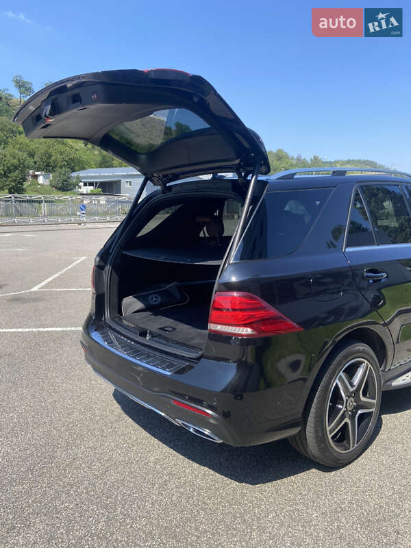 Позашляховик / Кросовер Mercedes-Benz GLE-Class 2015 в Києві