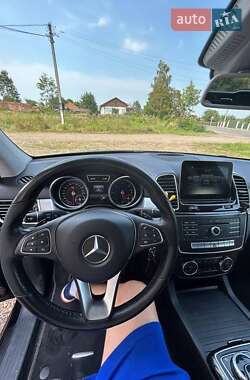 Внедорожник / Кроссовер Mercedes-Benz GLE-Class 2016 в 