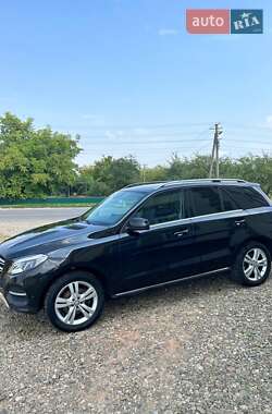 Внедорожник / Кроссовер Mercedes-Benz GLE-Class 2016 в 
