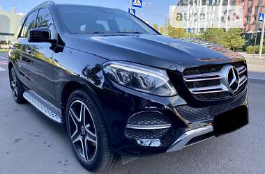 Mercedes-Benz GLE-Class 2017 Mercedes-Benz GLE-Class 2017