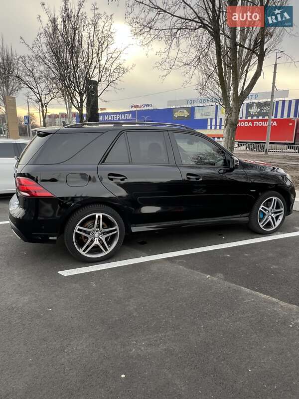 Внедорожник / Кроссовер Mercedes-Benz GLE-Class 2016 в Днепре