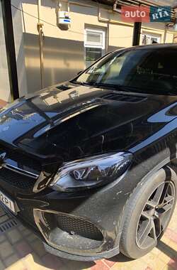 Позашляховик / Кросовер Mercedes-Benz GLE-Class 2015 в 