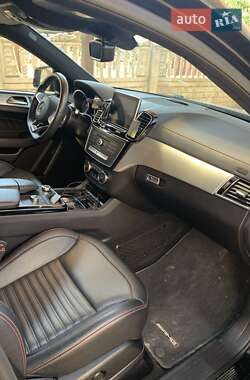 Позашляховик / Кросовер Mercedes-Benz GLE-Class 2015 в 