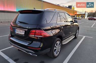 Внедорожник / Кроссовер Mercedes-Benz GLE-Class 2017 в 