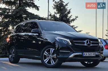 Внедорожник / Кроссовер Mercedes-Benz GLE-Class 2016 в 