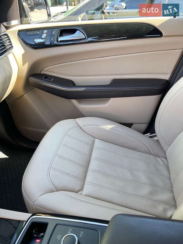 Внедорожник / Кроссовер Mercedes-Benz GLE-Class 2016 в Звенигородке