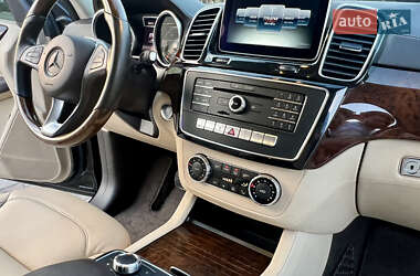 Позашляховик / Кросовер Mercedes-Benz GLE-Class 2015 в 