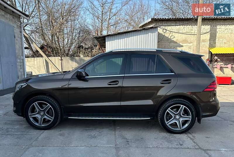 Внедорожник / Кроссовер Mercedes-Benz GLE-Class 2016 в Покровске