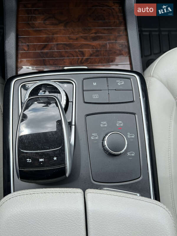 Внедорожник / Кроссовер Mercedes-Benz GLE-Class 2016 в Киеве