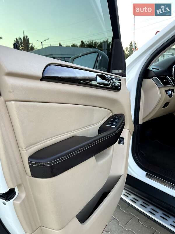 Позашляховик / Кросовер Mercedes-Benz GLE-Class 2018 в Одесі фото 45 Позашляховик / Кросовер Mercedes-Benz GLE-Class 2018 в Одесі