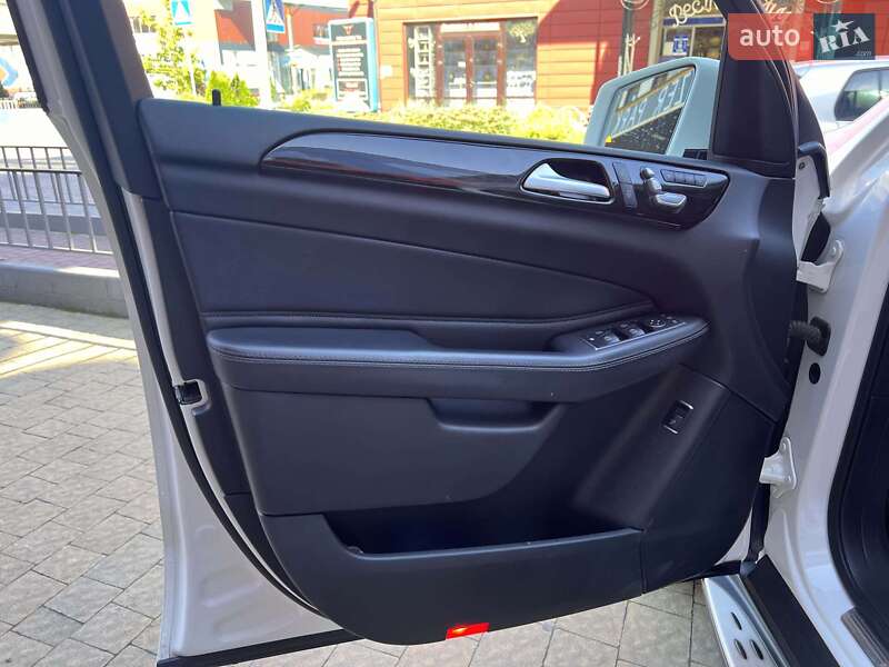 Внедорожник / Кроссовер Mercedes-Benz GLE-Class 2016 в Львове