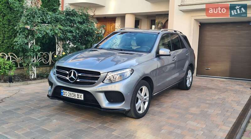 Внедорожник / Кроссовер Mercedes-Benz GLE-Class 2015 в 