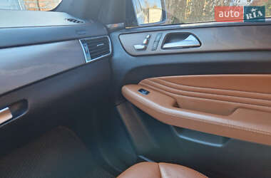 Внедорожник / Кроссовер Mercedes-Benz GLE-Class 2017 в 