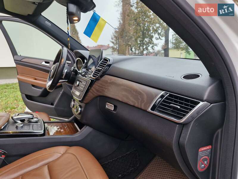 Позашляховик / Кросовер Mercedes-Benz GLE-Class 2016 в Тернополі