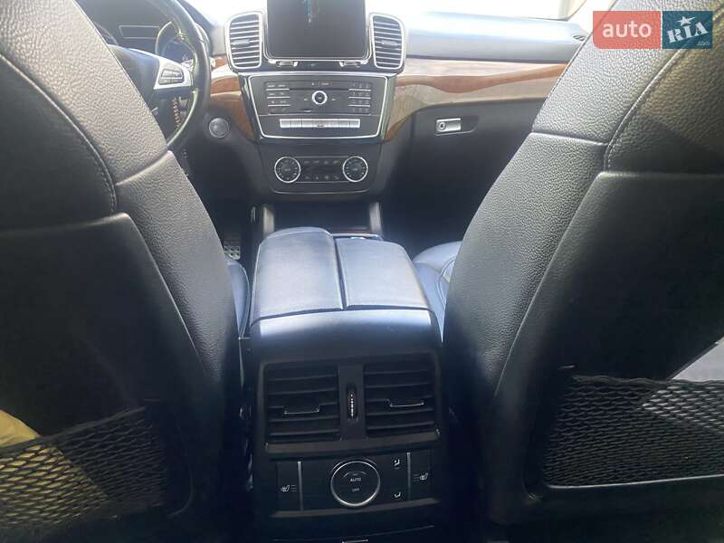 Внедорожник / Кроссовер Mercedes-Benz GLE-Class 2016 в Ужгороде