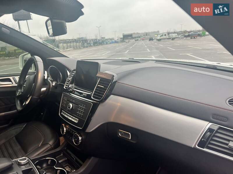 Позашляховик / Кросовер Mercedes-Benz GLE-Class 2017 в Львові фото 9 Позашляховик / Кросовер Mercedes-Benz GLE-Class 2017 в Львові