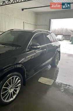 Внедорожник / Кроссовер Mercedes-Benz GLE-Class 2019 в 