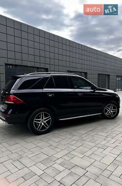 Позашляховик / Кросовер Mercedes-Benz GLE-Class 2016 в Ужгороді