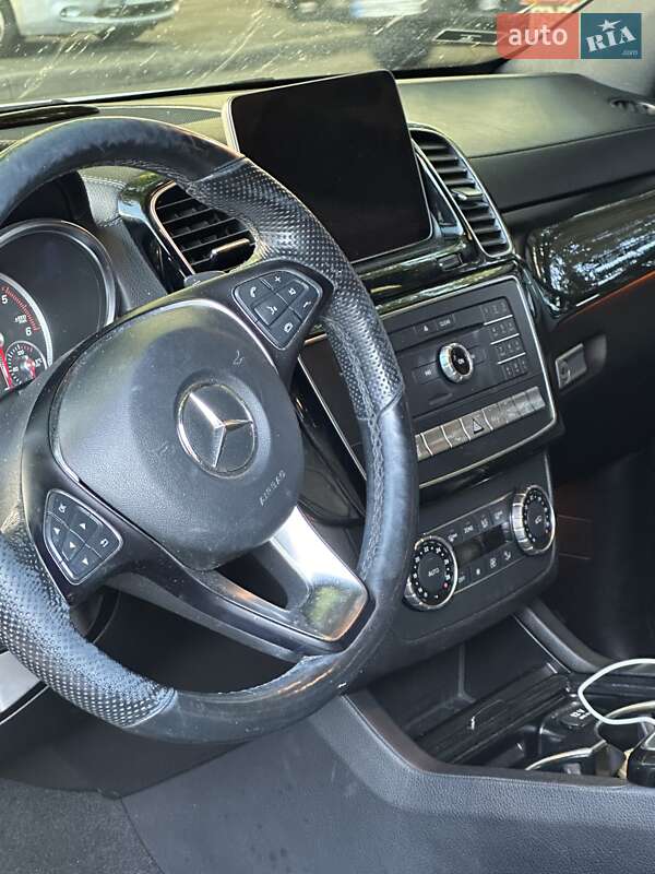 Позашляховик / Кросовер Mercedes-Benz GLE-Class 2018 в Одесі