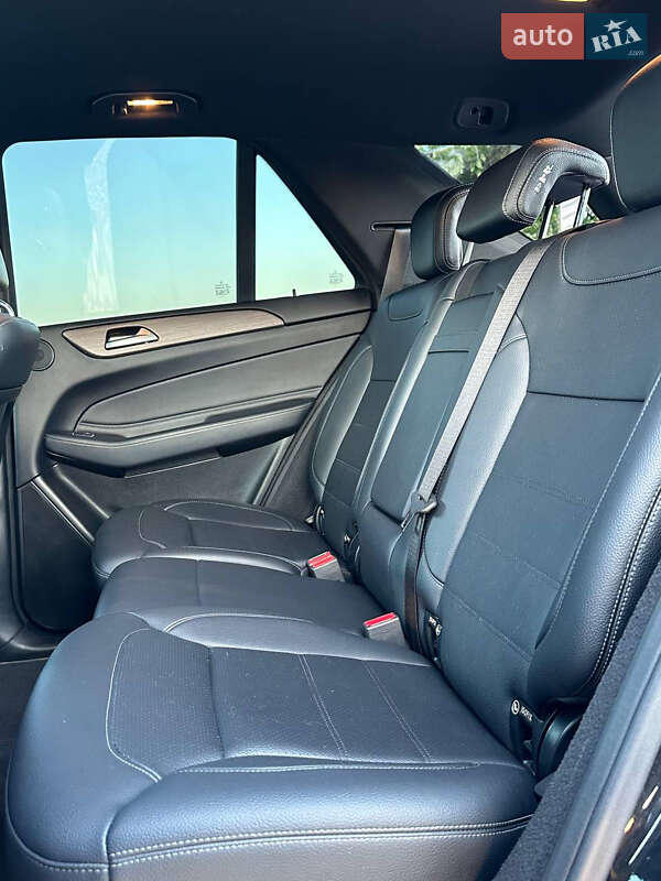 Внедорожник / Кроссовер Mercedes-Benz GLE-Class 2016 в Львове
