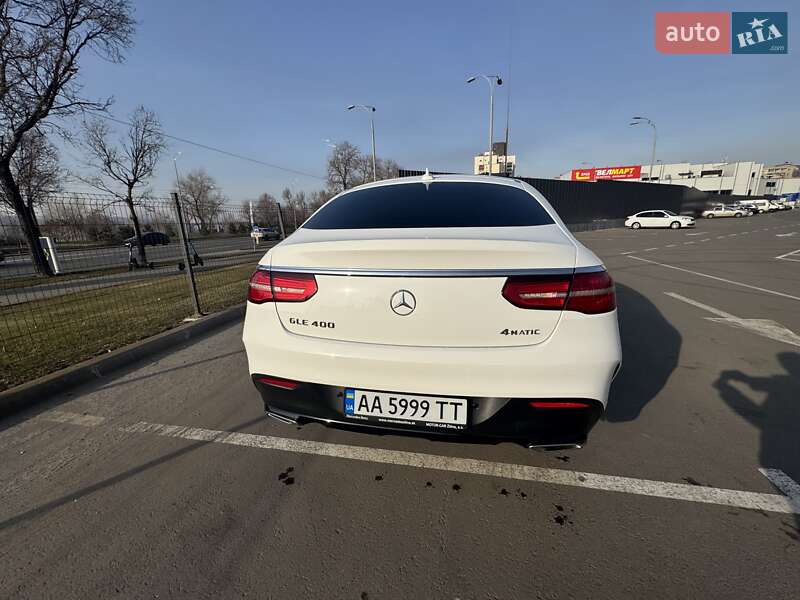 Внедорожник / Кроссовер Mercedes-Benz GLE-Class 2016 в Киеве