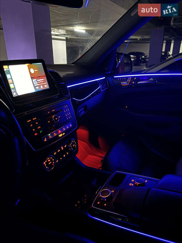 Внедорожник / Кроссовер Mercedes-Benz GLE-Class 2016 в Киеве