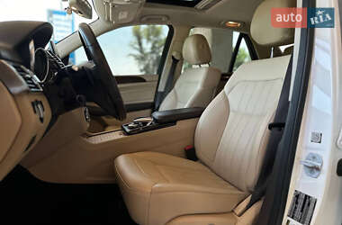 Позашляховик / Кросовер Mercedes-Benz GLE-Class 2015 в 