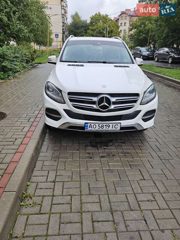 Внедорожник / Кроссовер Mercedes-Benz GLE-Class 2015 в 