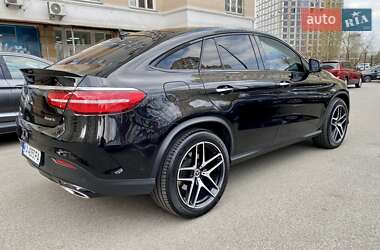 Позашляховик / Кросовер Mercedes-Benz GLE-Class 2019 в 