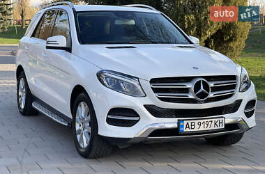 Позашляховик / Кросовер Mercedes-Benz GLE-Class 2016 в 