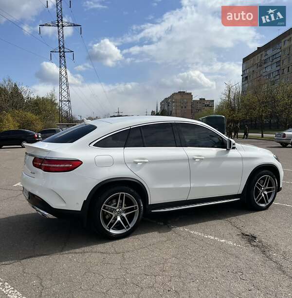 Позашляховик / Кросовер Mercedes-Benz GLE-Class 2016 в Кривому Розі